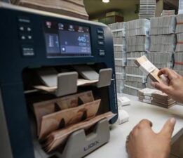 Bankacılık sektörünün mevduatı geriledi