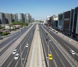 Bayramın ilk günü İstanbul’da yollar boş kaldı