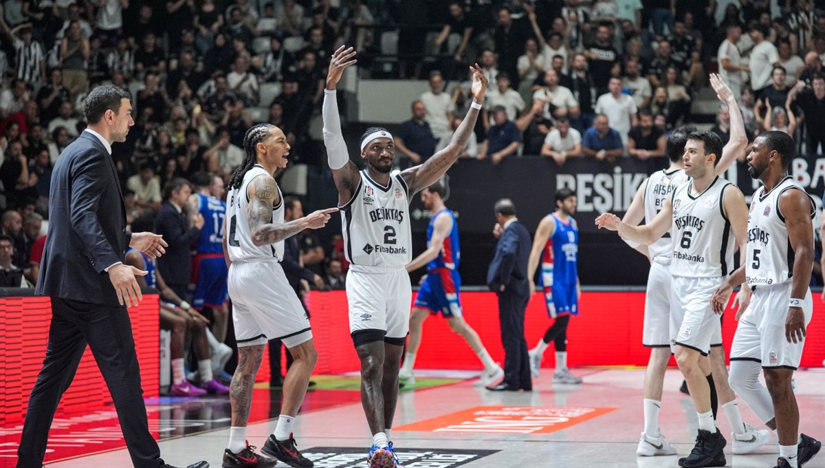 Beşiktaş, Anadolu Efes’i farklı geçti