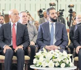 Büyükelçi Barrack, Şara için uyardı!
