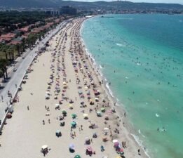 Çeşme’de bayram yoğunluğu: İşte fiyatlar…