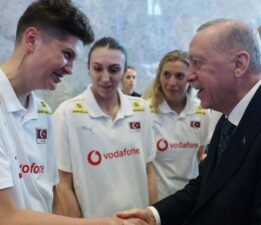 Cumhurbaşkanı Erdoğan, Filenin Sultanları’nı kabul etti