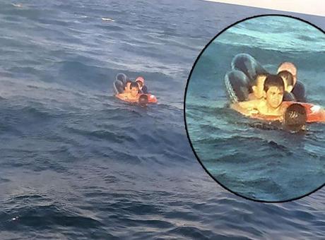 Denizde mahsur kalan 3’ü çocuk, 4 kişi hipotermiye girmek üzereyken kurtarıldı
