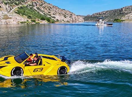 Dicle Baraj Gölü’nde ‘Lamborghini’ keyfi: Devrilme riski yok