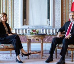 Dışişleri Bakanı Hakan Fidan, BM Genel Sekreteri’nin Kıbrıs Şahsi Temsilcisi Cuellar’ı kabul etti