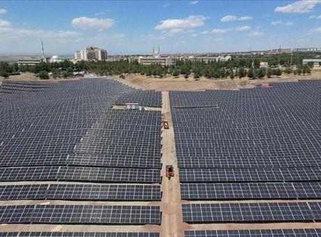 Diyarbakır’da üniversitenin atıl arazilerine GES kuruluyor