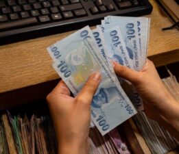 Emekliler 3 Temmuz’u bekliyor! En düşük aylığa zam gelecek mi?