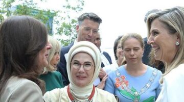 Emine Erdoğan, Boijmans van Beuningen Depo Müzesi’nde programa katıldı