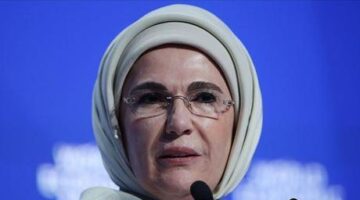 Emine Erdoğan’dan karne alacak öğrenciler için tebrik paylaşımı