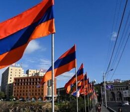Ermenistan’da Ermeni Apostolik Kilisesi’nin merkezine operasyon düzenlendi