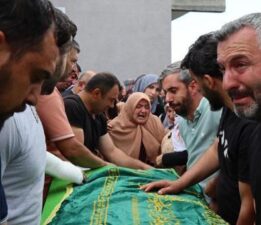 Erzurum’da taş ocağındaki göçükte ölen 3 işçi son yolculuğuna uğurlandı