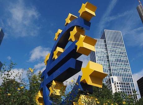 Euro Bölgesi ilk çeyrekte büyüme gösterdi