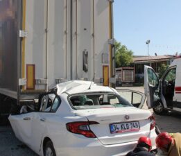 Feci kaza kamerada: Baba ve 3 çocuğu hayatını kaybetti