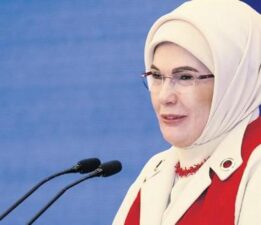 ‘Filistinli kahraman babalara güç diliyorum’