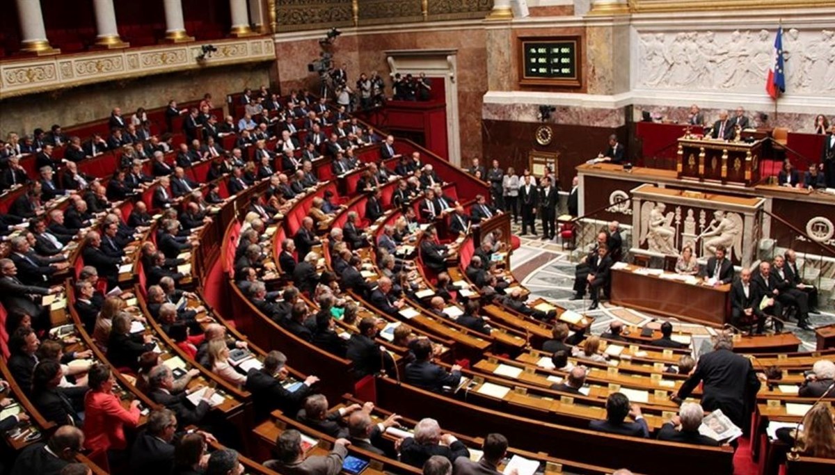 Fransa Meclisi’nde “İsrail” tepkisi: Salonu terk ettiler