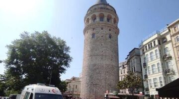 Galata Kulesi’nde intihar şüphesi: Düşen kişi hayatını kaybetti