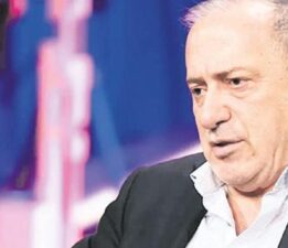 Gazeteci Fatih Altaylı ‘Cumhurbaşkanına tehdit’ suçlamasıyla gözaltında