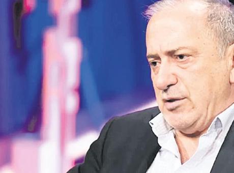 Gazeteci Fatih Altaylı ‘Cumhurbaşkanına tehdit’ suçlamasıyla gözaltında