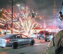 Göçmenlere gözaltı protesto getirdi