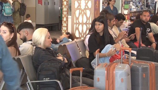 Hava sahası kapandı, İranlılar karayoluyla Türkiye’ye geldi