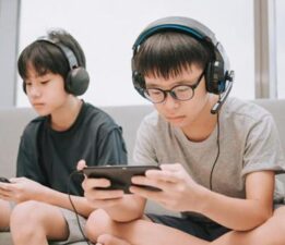 Hong Kong’da mobil oyuna yasak: ‘Ayaklanmayı teşvik ediyor’
