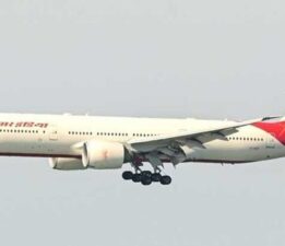 Hong Kong’dan Hindistan’a giden Air India uçağı, teknik arıza nedeniyle geri döndü