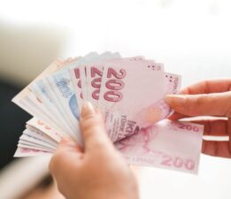 Hükümetin zam teklifi ne olacak? 600 bin kamu işçisi için kritik tarih yarın