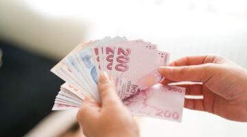 Hükümetin zam teklifi ne olacak? 600 bin kamu işçisi için kritik tarih yarın