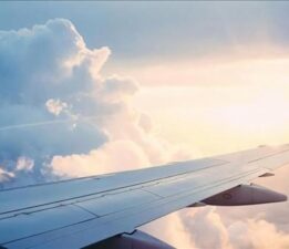 IATA, küresel hava yolu şirketlerinin bu yılki kar tahminini düşürdü