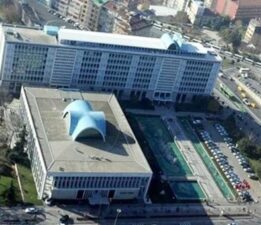 İBB Meclisi’nde, belediyeye yönelik yolsuzluk soruşturması gündeme geldi