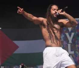 İngiliz punk rap grubu Bob Vylan’ın ABD’ye girişinin engellenebileceği iddia edildi!