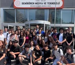 İspanya’dan İstanbul’a gelen 18 öğrenci Demirören Medya’yı ziyaret etti