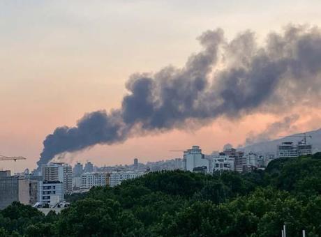 İsrail-İran savaşında 5. gün: Alev yerine dönen bölgeden yeni görüntüler