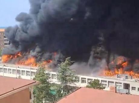 İtalya’daki Tuscia Üniversitesi’nde büyük çaplı yangın çıktı