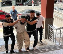İzmit’te Atatürk’e hakaret eden şüpheli tutuklandı