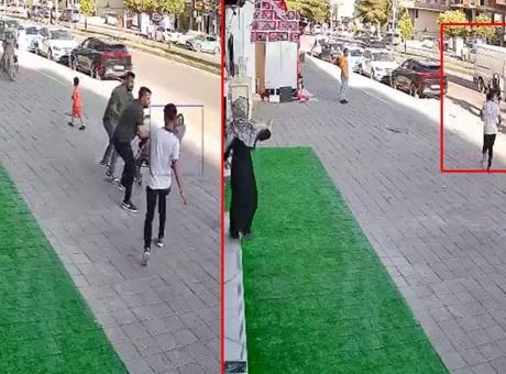 Kaldırımda başlayan kavga feci sonla bitti! Dengesini kaybetti, minibüsün altında can verdi