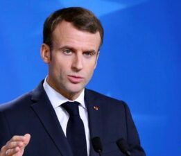 Macron ve İran Cumhurbaşkanı Pezeşkiyan görüştü