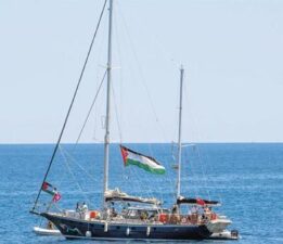 Madleen Akdeniz’de hayat kurtardı