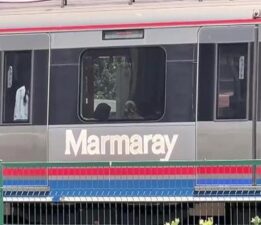 Marmaray Ataköy İstasyonu’nda intihar! Raylara atlayan kişi hayatını kaybetti