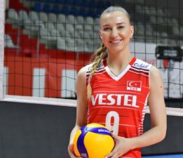 Milli yıldız Meliha Diken Eczacıbaşı’nda