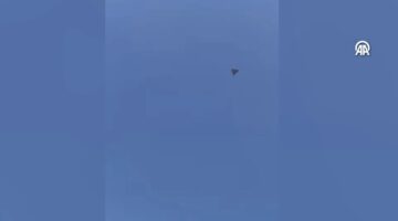 Misilleme hazırlığı! İran 100 İHA havalandırdı