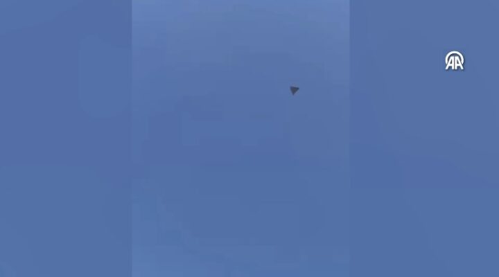 Misilleme hazırlığı! İran 100 İHA havalandırdı