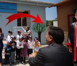 Okulun tek mezunu Bulut oldu! Kep atma töreninde sürpriz isim