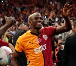 Osimhen transferinde son durum: Büyük eşik aşıldı, anlaşma sağlandı