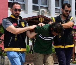 Otoyol kenarında 2 genci dövdü: ‘Dayak yemiş halde buldum’ dedi