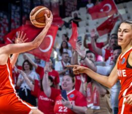 Potanın Perileri, yarı final için sahaya çıkıyor