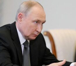 Putin: İran’ın barışçıl nükleer enerji alanındaki çıkarları sağlanabilir