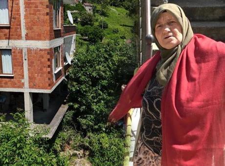Rusya’dan getirildi Rize’deki evleri ele geçirdi! ‘Kaldık yılanların içinde’