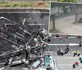 Sakarya’da korkunç kaza! Üç TIR birbirine girdi