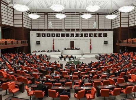 Son dakika! 10. Yargı Paketi Meclis’te kabul edildi ve yasalaştı